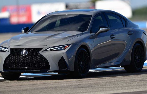 Full introduction of Lexus IS500 F Sport 2022