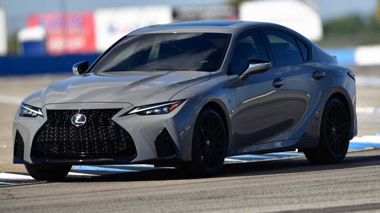 Full introduction of Lexus IS500 F Sport 2022