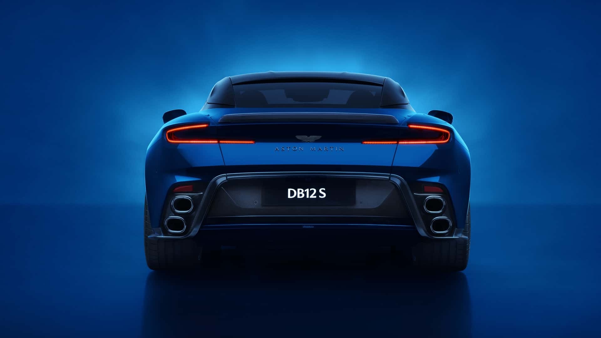 آستون مارتین DB12 S