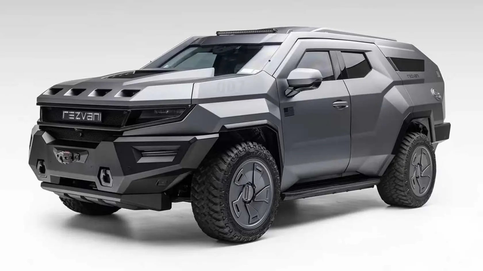 رزوانی ونچنس Military Edition؛ شاسیبلند زرهی فوقلوکس با DNA نظامی و طراحی آخرالزمانی